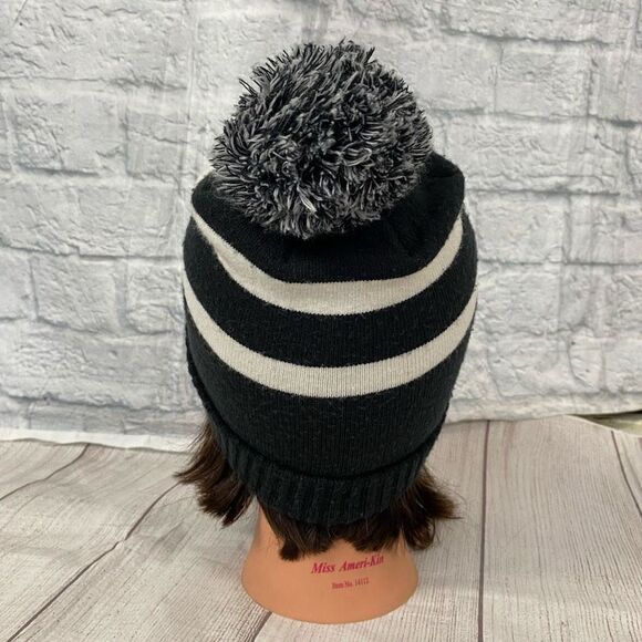 Under Armour youth OS B&W stripe cuff beanie w/pom Pom & Cardinal logo - Picture 5 of 5